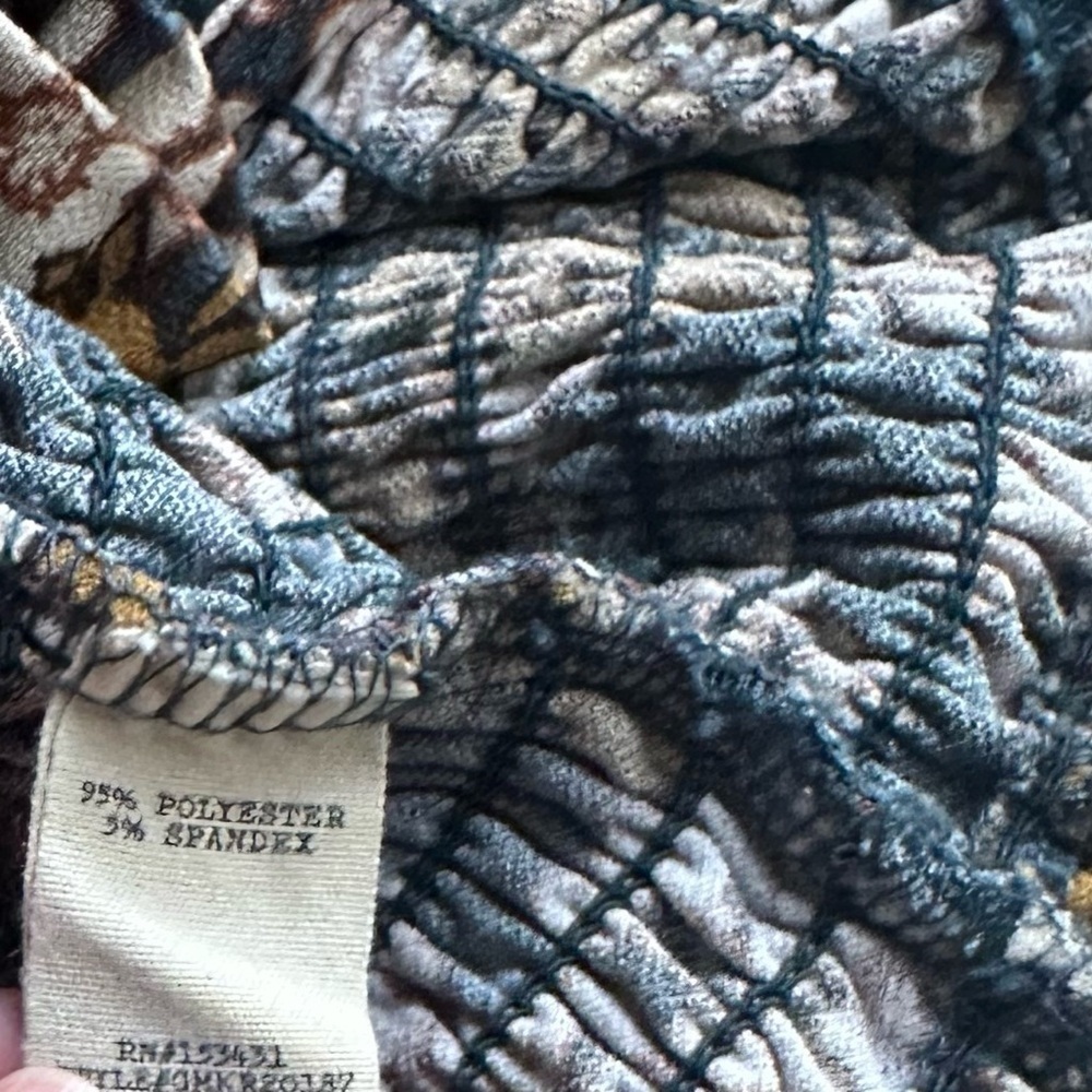 Gimmicks by BKE Floral Smocked Blouse in Teal and Brown - Picture 16 of 16